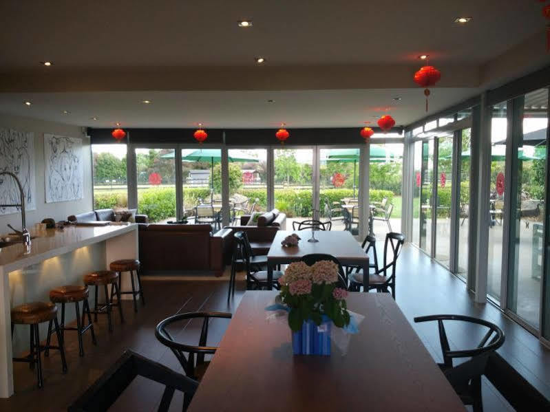 Auckland Karaka Country Retreat Hotel Bagian luar foto